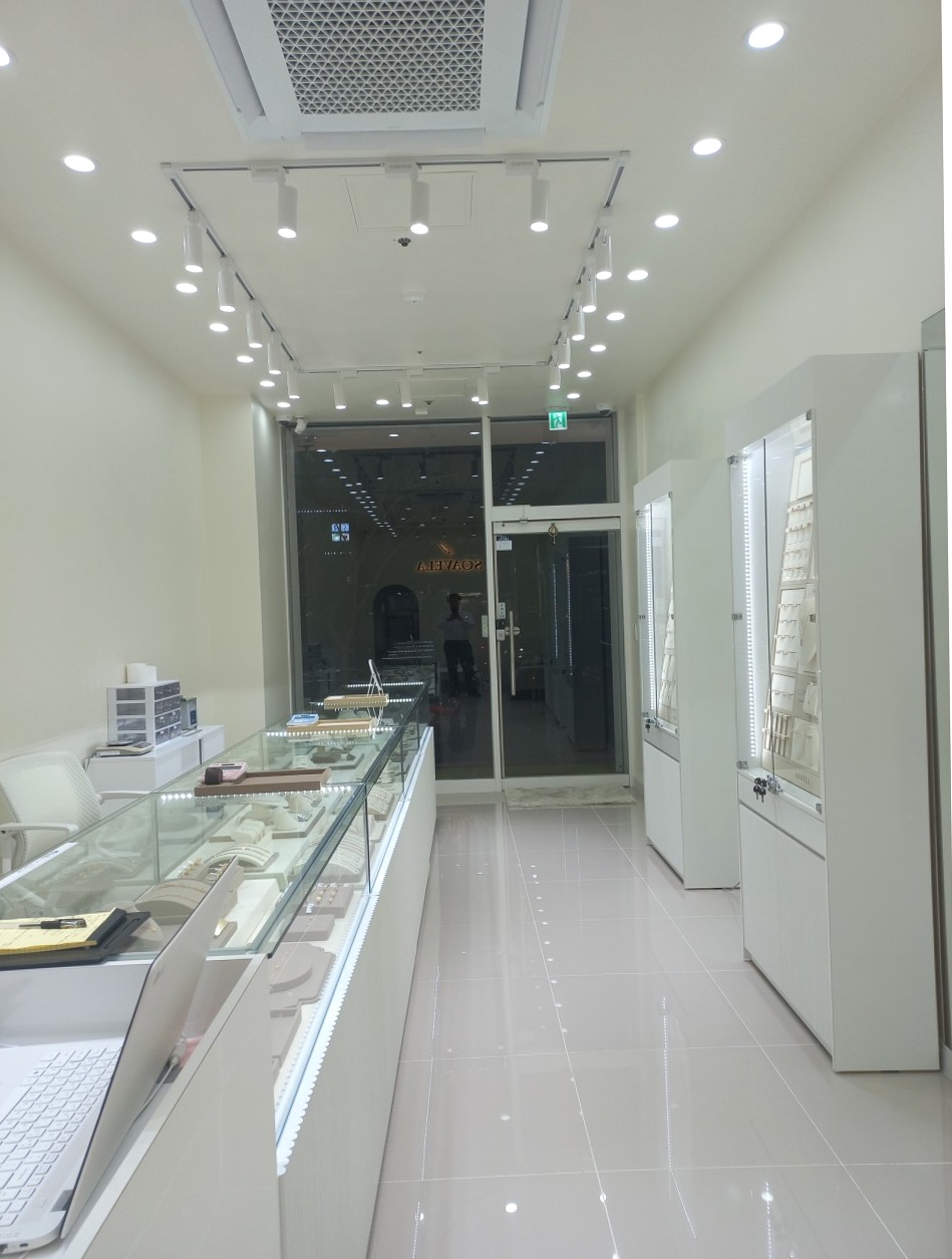 무인 금거래소 내부